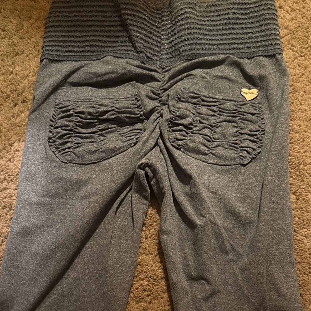Cute Booty Lounge Charcoal Leggings with Ruched Detail